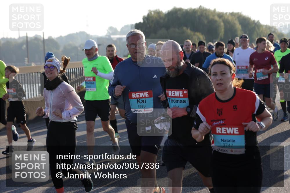03.10.2025 - Köhlbrandbrückenlauf Jannik Wohlers http://msf.ph/oto/9057336 03.10.2025 09:21:14 Position 3 1993, 1011, 3747 meine-sportfotos.de
