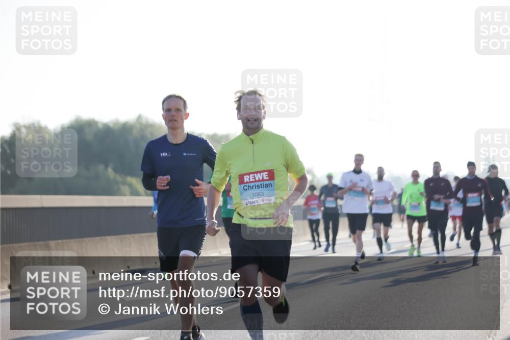 03.10.2025 - Köhlbrandbrückenlauf Jannik Wohlers http://msf.ph/oto/9057359 03.10.2025 09:13:34 Position 3 1083 meine-sportfotos.de