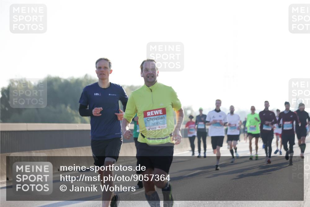 03.10.2025 - Köhlbrandbrückenlauf Jannik Wohlers http://msf.ph/oto/9057364 03.10.2025 09:13:34 Position 3 1083 meine-sportfotos.de