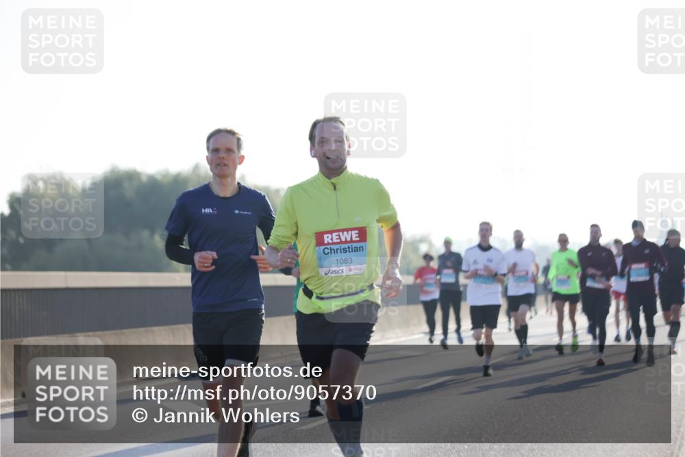 03.10.2025 - Köhlbrandbrückenlauf Jannik Wohlers http://msf.ph/oto/9057370 03.10.2025 09:13:34 Position 3 50430, 1083 meine-sportfotos.de