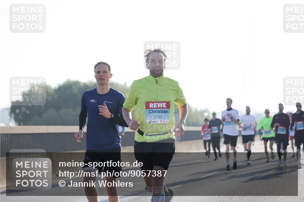 03.10.2025 - Köhlbrandbrückenlauf Jannik Wohlers http://msf.ph/oto/9057387 03.10.2025 09:13:34 Position 3 1083 meine-sportfotos.de