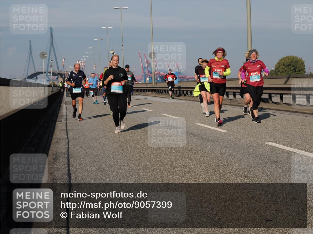 03.10.2025 - Köhlbrandbrückenlauf Fabian Wolf http://msf.ph/oto/9057399 03.10.2025 10:03:56 Position 3 217 meine-sportfotos.de