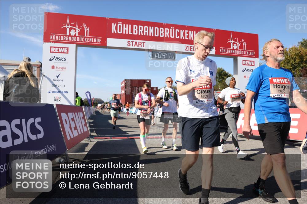 03.10.2025 - Köhlbrandbrückenlauf Lena Gebhardt http://msf.ph/oto/9057448 03.10.2025 13:09:11 Ziel 4057, 4197, 4334, 4346, 4351, 4377, 4381, 4486, 4901, 5242, 5740, 5953, 6037, 6562, 6630, 6814, 6816 meine-sportfotos.de