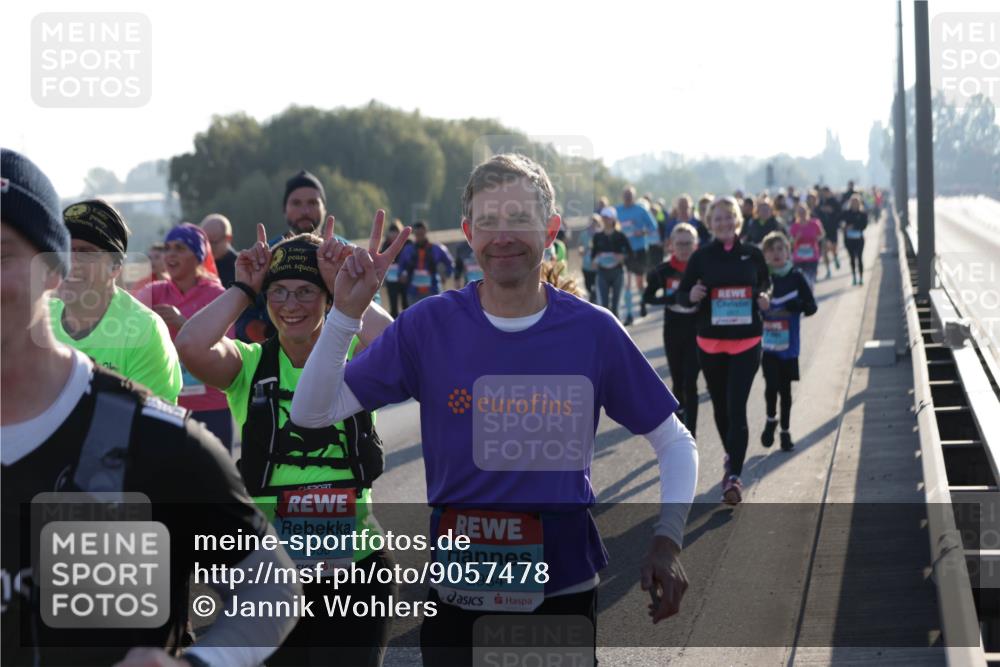 03.10.2025 - Köhlbrandbrückenlauf Jannik Wohlers http://msf.ph/oto/9057478 03.10.2025 09:21:17 Position 3 1956, 2984 meine-sportfotos.de