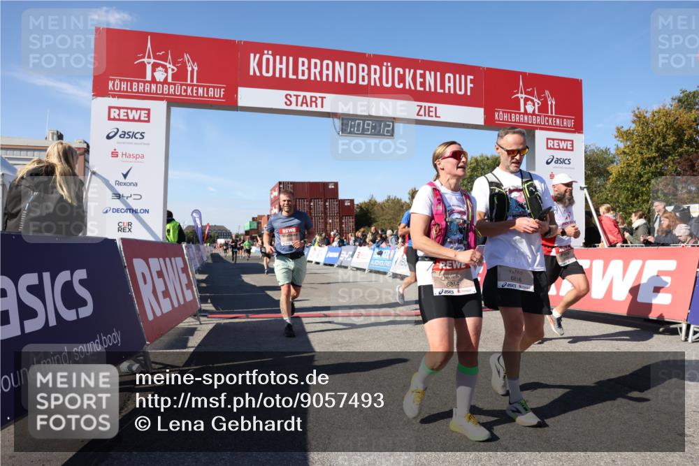 03.10.2025 - Köhlbrandbrückenlauf Lena Gebhardt http://msf.ph/oto/9057493 03.10.2025 13:09:12 Ziel 4197, 4334, 4346, 4351, 4377, 4381, 4486, 4901, 5242, 5740, 5953, 6037, 6562, 6630, 6814, 6816 meine-sportfotos.de
