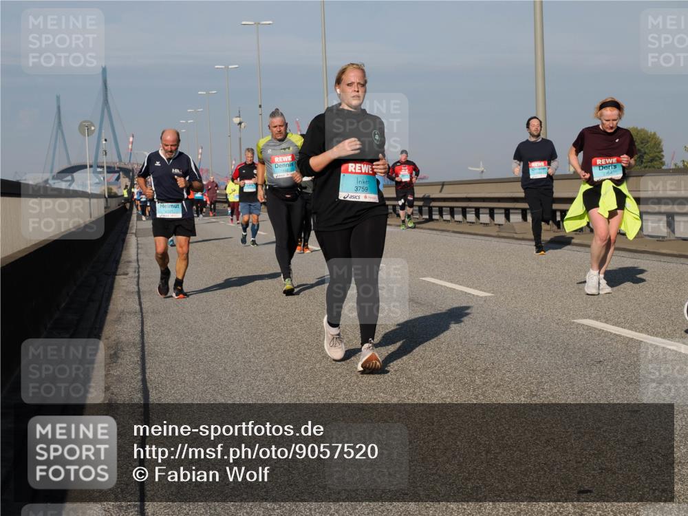 03.10.2025 - Köhlbrandbrückenlauf Fabian Wolf http://msf.ph/oto/9057520 03.10.2025 10:03:58 Position 3 2121, 3759, 2164 meine-sportfotos.de
