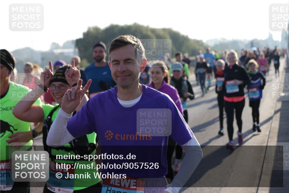 03.10.2025 - Köhlbrandbrückenlauf Jannik Wohlers http://msf.ph/oto/9057526 03.10.2025 09:21:18 Position 3 89, 1956 meine-sportfotos.de