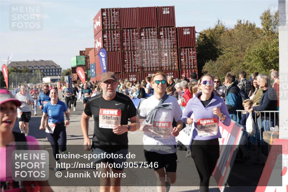 03.10.2025 - Köhlbrandbrückenlauf Jannik Wohlers http://msf.ph/oto/9057546 03.10.2025 13:11:31 Ziel 4158, 4293, 4315, 4325, 4427, 4501, 4538, 4597, 4617, 4777, 4799, 4845, 4999, 5145, 5794, 5939, 6028, 6080, 6517, 6563, 6680, 6690, 6691, 6726 meine-sportfotos.de