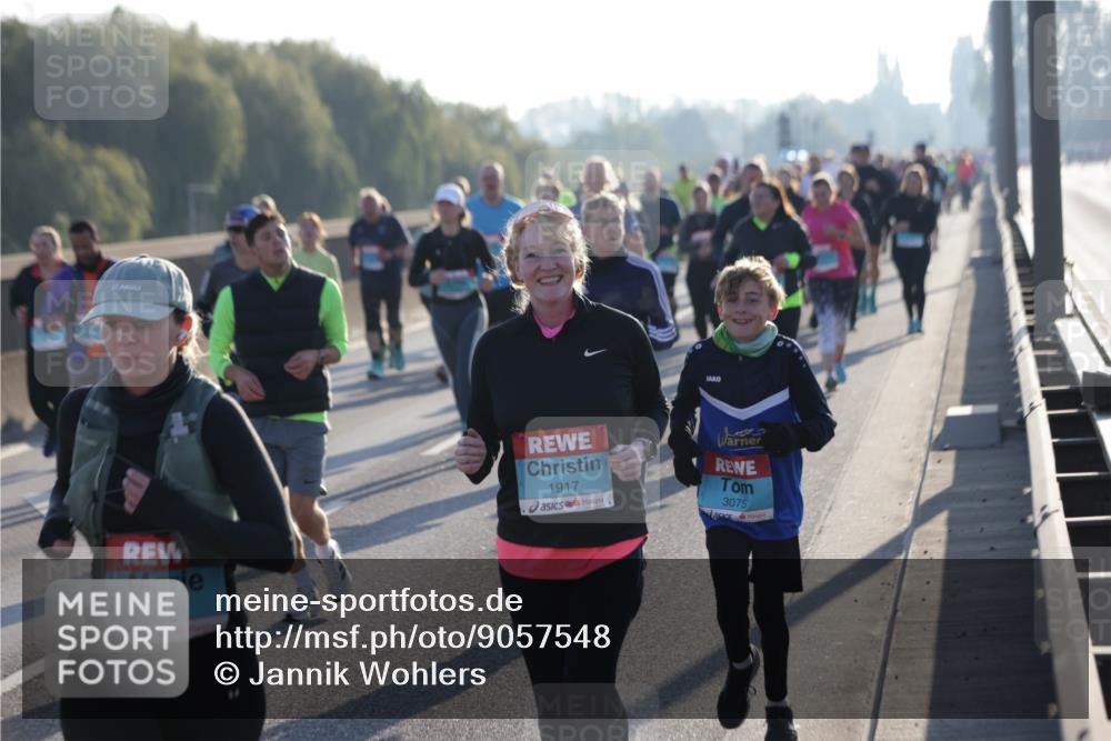 03.10.2025 - Köhlbrandbrückenlauf Jannik Wohlers http://msf.ph/oto/9057548 03.10.2025 09:21:19 Position 3 2068, 1917, 3075 meine-sportfotos.de
