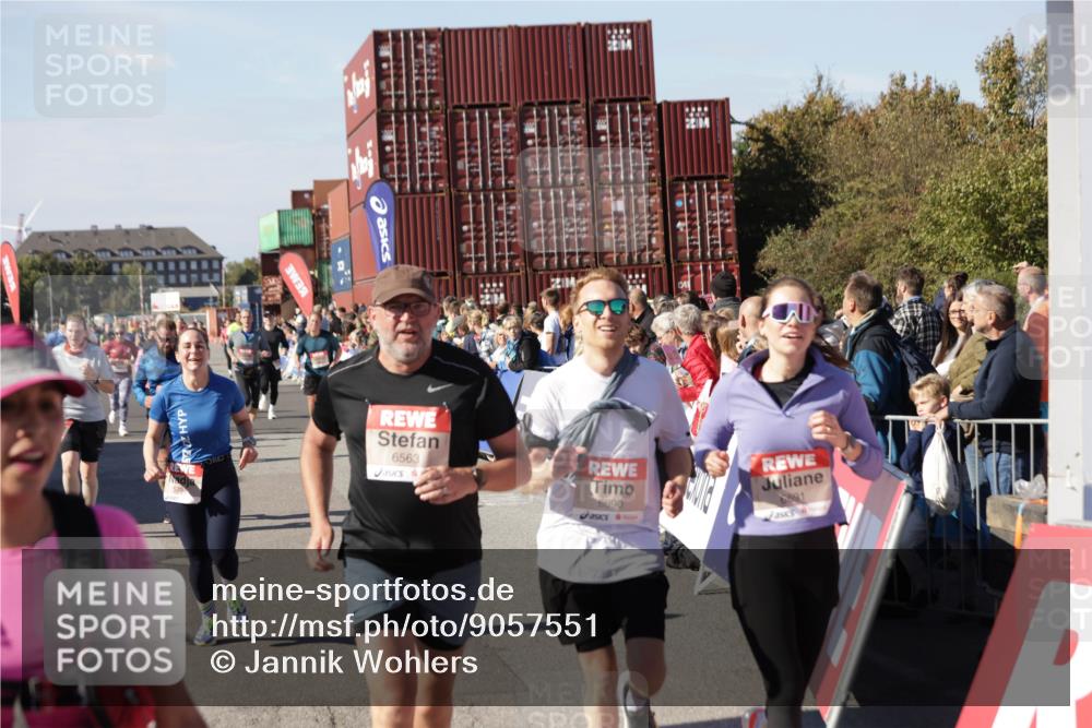 03.10.2025 - Köhlbrandbrückenlauf Jannik Wohlers http://msf.ph/oto/9057551 03.10.2025 13:11:31 Ziel 4158, 4293, 4315, 4325, 4427, 4501, 4538, 4597, 4617, 4777, 4799, 4845, 4999, 5145, 5794, 5939, 6028, 6080, 6517, 6563, 6680, 6690, 6691, 6726 meine-sportfotos.de