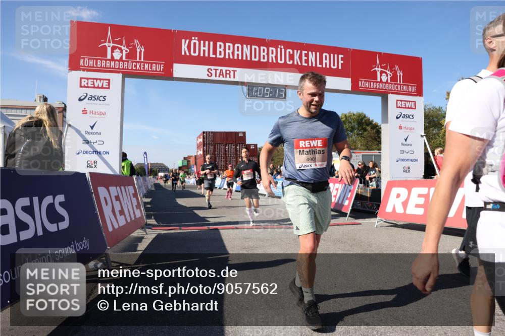 03.10.2025 - Köhlbrandbrückenlauf Lena Gebhardt http://msf.ph/oto/9057562 03.10.2025 13:09:14 Ziel 4197, 4334, 4351, 4377, 4486, 4681, 4901, 5242, 5740, 5953, 6037, 6062, 6349, 6562, 6630, 6814, 6816 meine-sportfotos.de