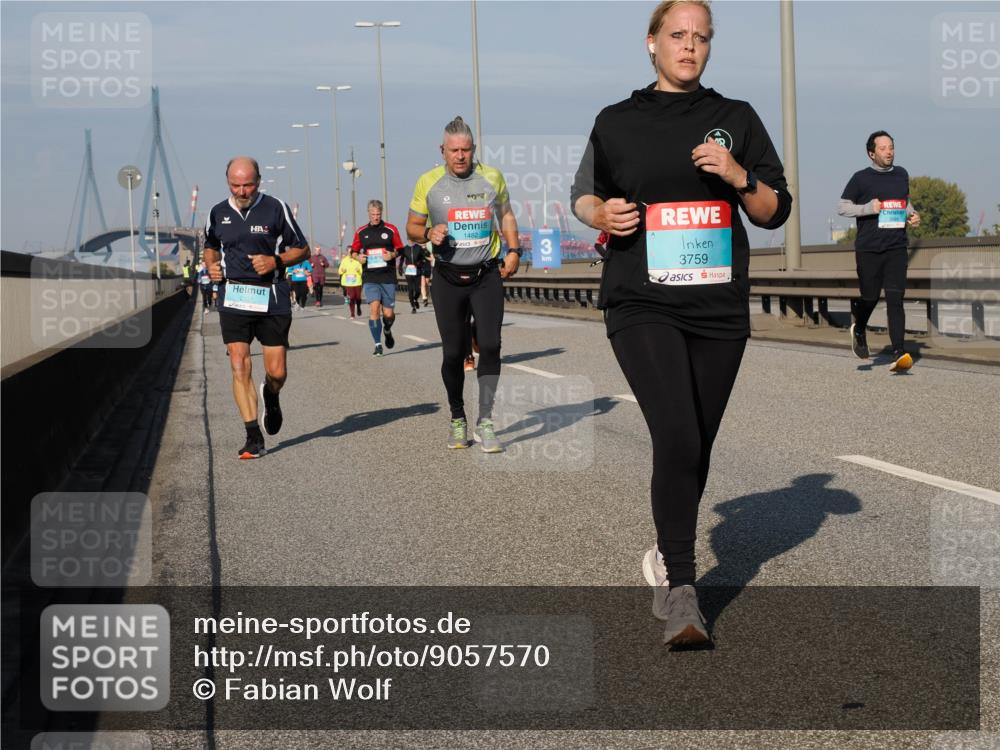 03.10.2025 - Köhlbrandbrückenlauf Fabian Wolf http://msf.ph/oto/9057570 03.10.2025 10:03:59 Position 3 1482, 3, 3759 meine-sportfotos.de