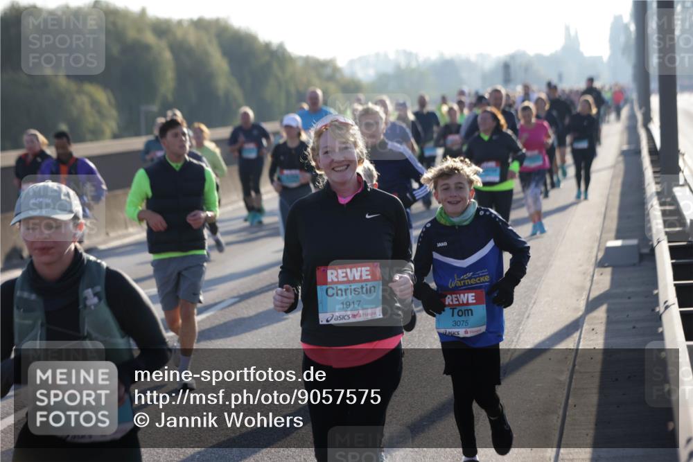 03.10.2025 - Köhlbrandbrückenlauf Jannik Wohlers http://msf.ph/oto/9057575 03.10.2025 09:21:19 Position 3 2068, 1917, 3075 meine-sportfotos.de