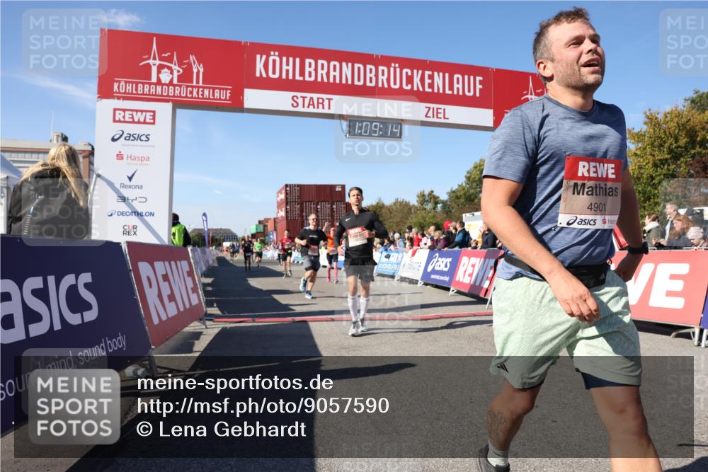 03.10.2025 - Köhlbrandbrückenlauf Lena Gebhardt http://msf.ph/oto/9057590 03.10.2025 13:09:14 Ziel 4197, 4334, 4351, 4377, 4486, 4681, 4901, 5242, 5740, 5953, 6037, 6062, 6349, 6562, 6630, 6814, 6816 meine-sportfotos.de
