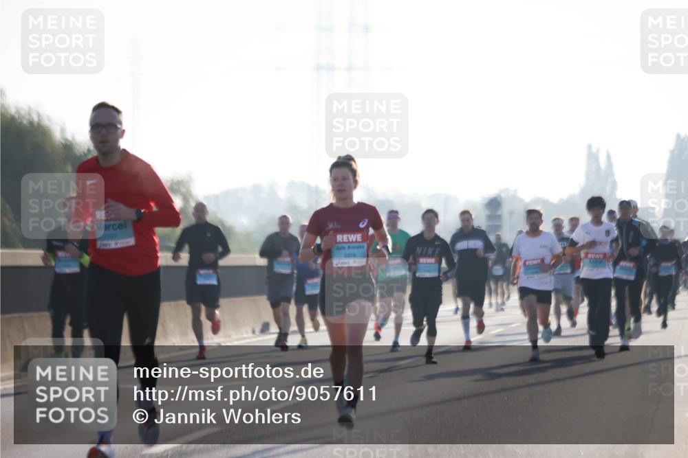 03.10.2025 - Köhlbrandbrückenlauf Jannik Wohlers http://msf.ph/oto/9057611 03.10.2025 09:13:42 Position 3 1107, 3376 meine-sportfotos.de