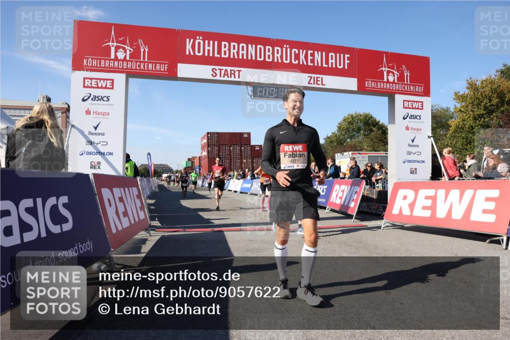 03.10.2025 - Köhlbrandbrückenlauf Lena Gebhardt http://msf.ph/oto/9057622 03.10.2025 13:09:16 Ziel 4334, 4351, 4377, 4486, 4681, 4901, 5061, 5242, 5740, 5953, 6037, 6062, 6349, 6562, 6630, 6661, 6743, 6814, 6816 meine-sportfotos.de