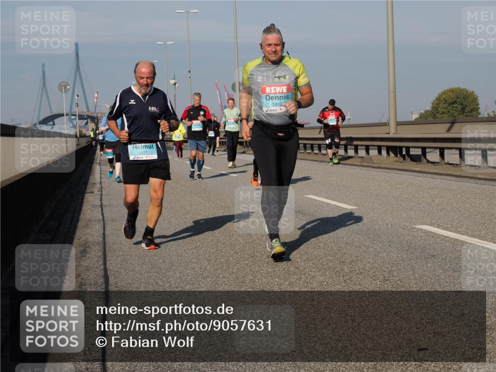 03.10.2025 - Köhlbrandbrückenlauf Fabian Wolf http://msf.ph/oto/9057631 03.10.2025 10:04:01 Position 3 2121, 1482 meine-sportfotos.de