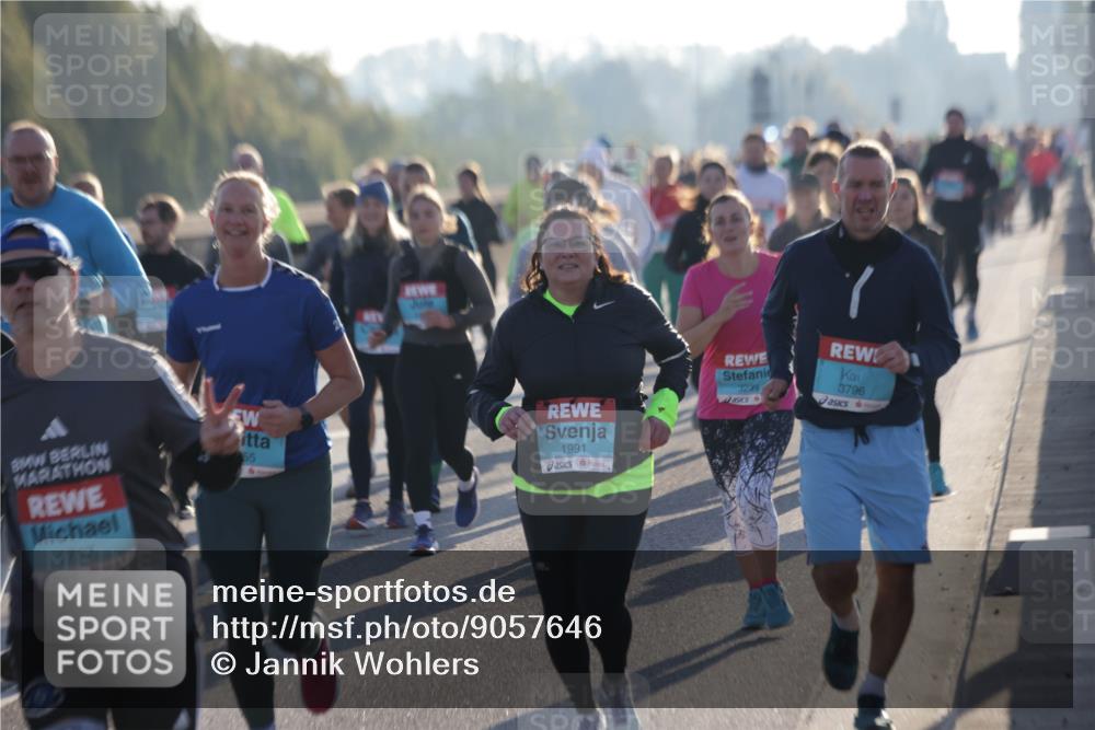 03.10.2025 - Köhlbrandbrückenlauf Jannik Wohlers http://msf.ph/oto/9057646 03.10.2025 09:21:21 Position 3 1717, 55, 1991, 3239, 3796 meine-sportfotos.de