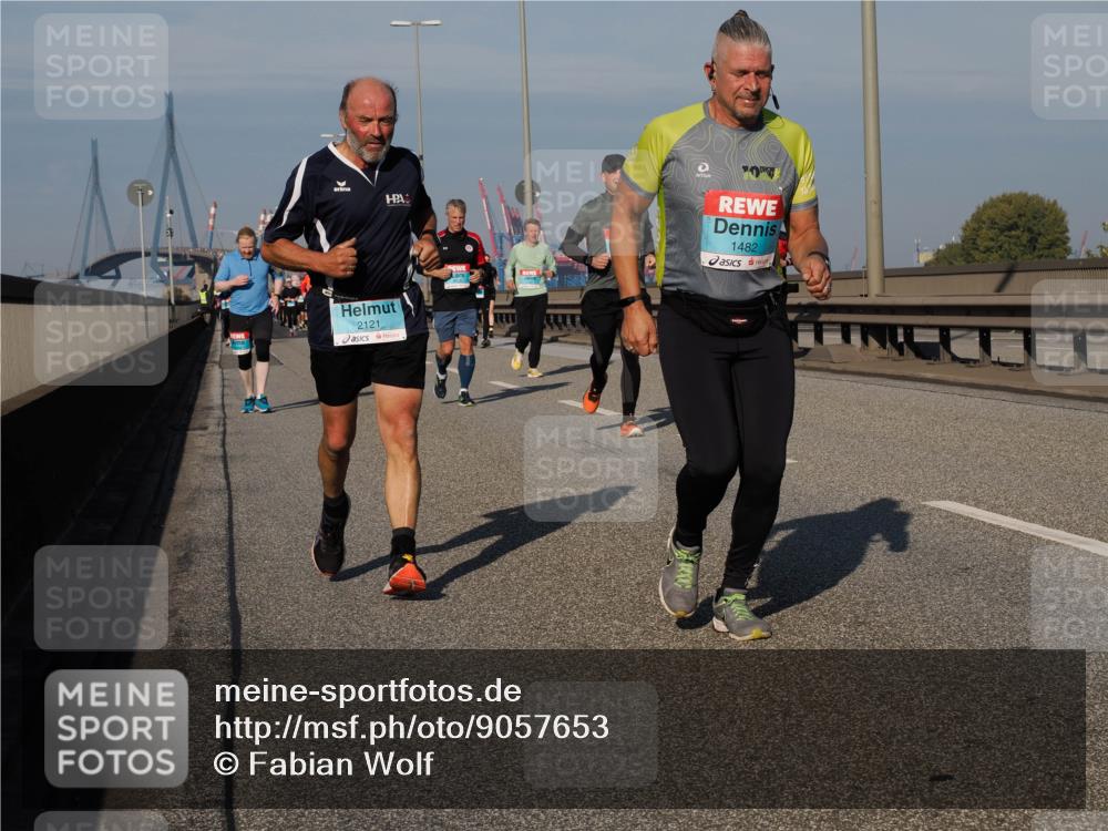 03.10.2025 - Köhlbrandbrückenlauf Fabian Wolf http://msf.ph/oto/9057653 03.10.2025 10:04:01 Position 3 2121, 1482 meine-sportfotos.de