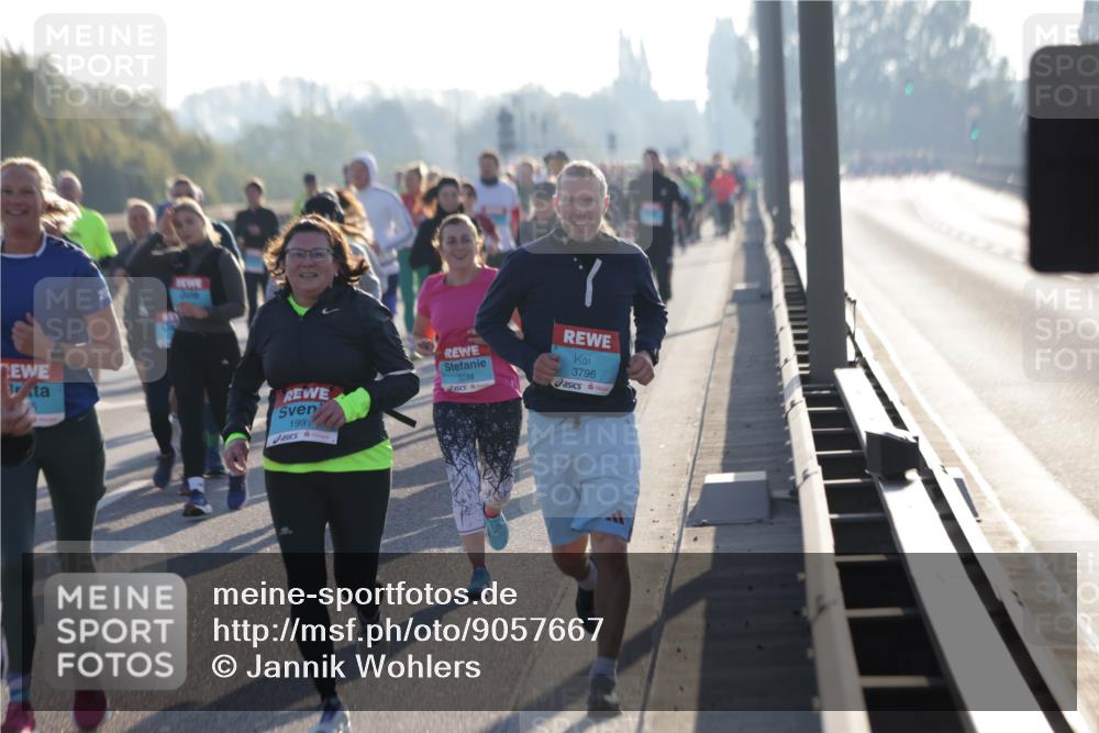 03.10.2025 - Köhlbrandbrückenlauf Jannik Wohlers http://msf.ph/oto/9057667 03.10.2025 09:21:22 Position 3 199, 3239, 3796 meine-sportfotos.de