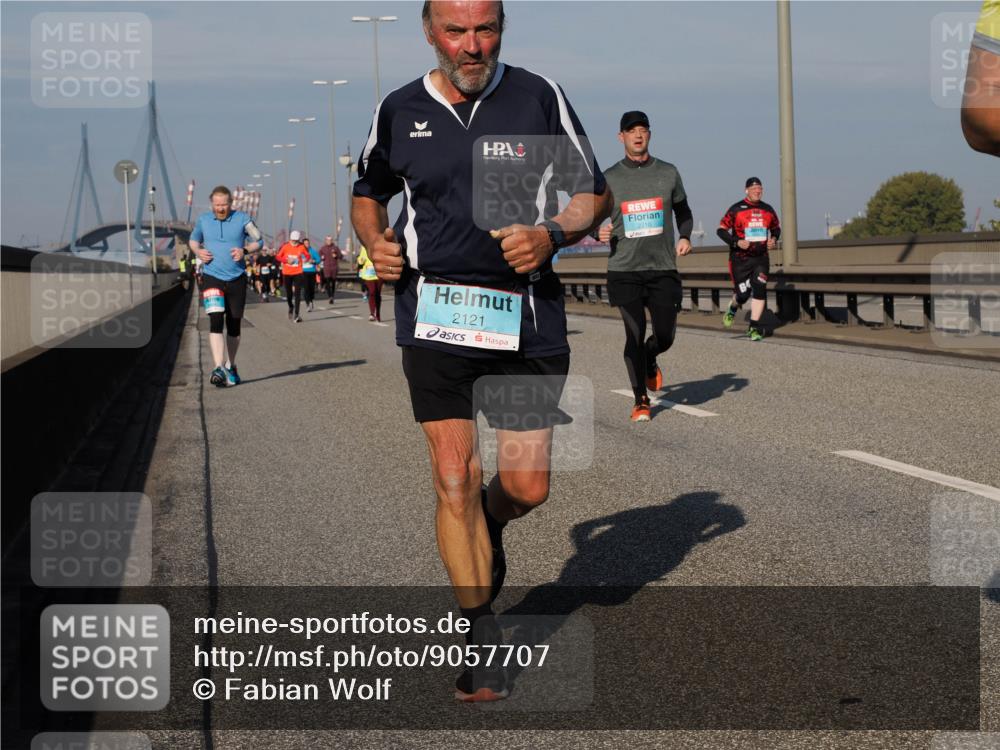 03.10.2025 - Köhlbrandbrückenlauf Fabian Wolf http://msf.ph/oto/9057707 03.10.2025 10:04:02 Position 3 2121, 2210 meine-sportfotos.de