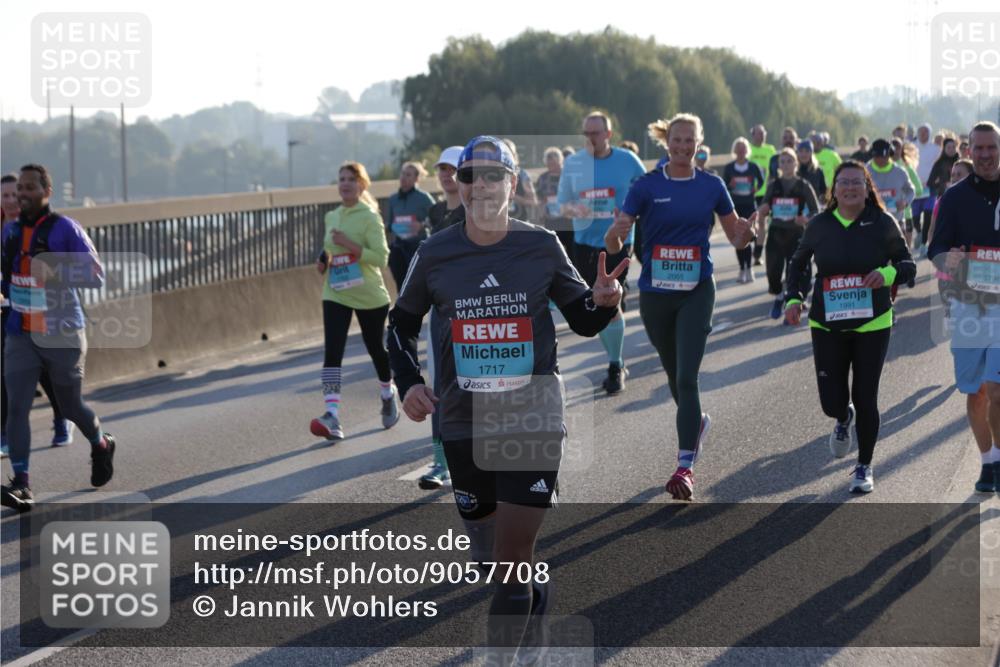 03.10.2025 - Köhlbrandbrückenlauf Jannik Wohlers http://msf.ph/oto/9057708 03.10.2025 09:21:23 Position 3 1717, 2055, 1991, 3796 meine-sportfotos.de