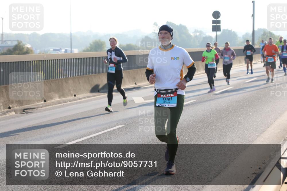 03.10.2025 - Köhlbrandbrückenlauf Lena Gebhardt http://msf.ph/oto/9057731 03.10.2025 09:18:06 Position 1 3344 meine-sportfotos.de