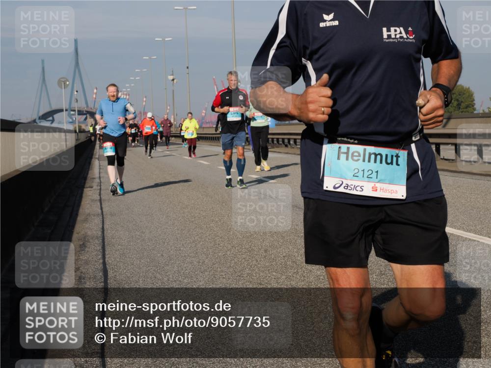 03.10.2025 - Köhlbrandbrückenlauf Fabian Wolf http://msf.ph/oto/9057735 03.10.2025 10:04:03 Position 3 2121 meine-sportfotos.de