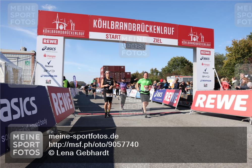 03.10.2025 - Köhlbrandbrückenlauf Lena Gebhardt http://msf.ph/oto/9057740 03.10.2025 13:09:20 Ziel 4129, 4134, 4212, 4334, 4377, 4486, 4681, 4901, 5061, 5352, 5740, 6037, 6062, 6349, 6562, 6661, 6743 meine-sportfotos.de