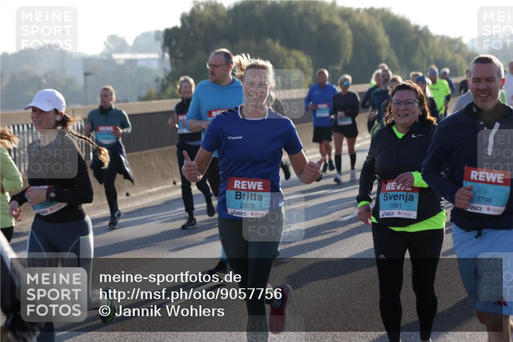 03.10.2025 - Köhlbrandbrückenlauf Jannik Wohlers http://msf.ph/oto/9057756 03.10.2025 09:21:24 Position 3 2055, 1991, 3796 meine-sportfotos.de
