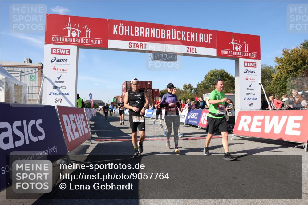 03.10.2025 - Köhlbrandbrückenlauf Lena Gebhardt http://msf.ph/oto/9057764 03.10.2025 13:09:21 Ziel 4129, 4134, 4212, 4334, 4377, 4486, 4681, 4901, 5061, 5352, 5740, 6037, 6062, 6349, 6562, 6661, 6743 meine-sportfotos.de