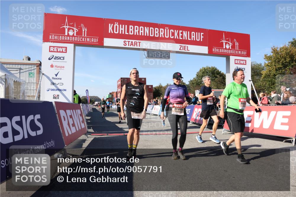 03.10.2025 - Köhlbrandbrückenlauf Lena Gebhardt http://msf.ph/oto/9057791 03.10.2025 13:09:22 Ziel 4129, 4134, 4212, 4334, 4377, 4681, 5061, 5352, 5740, 6037, 6062, 6349, 6661, 6743 meine-sportfotos.de