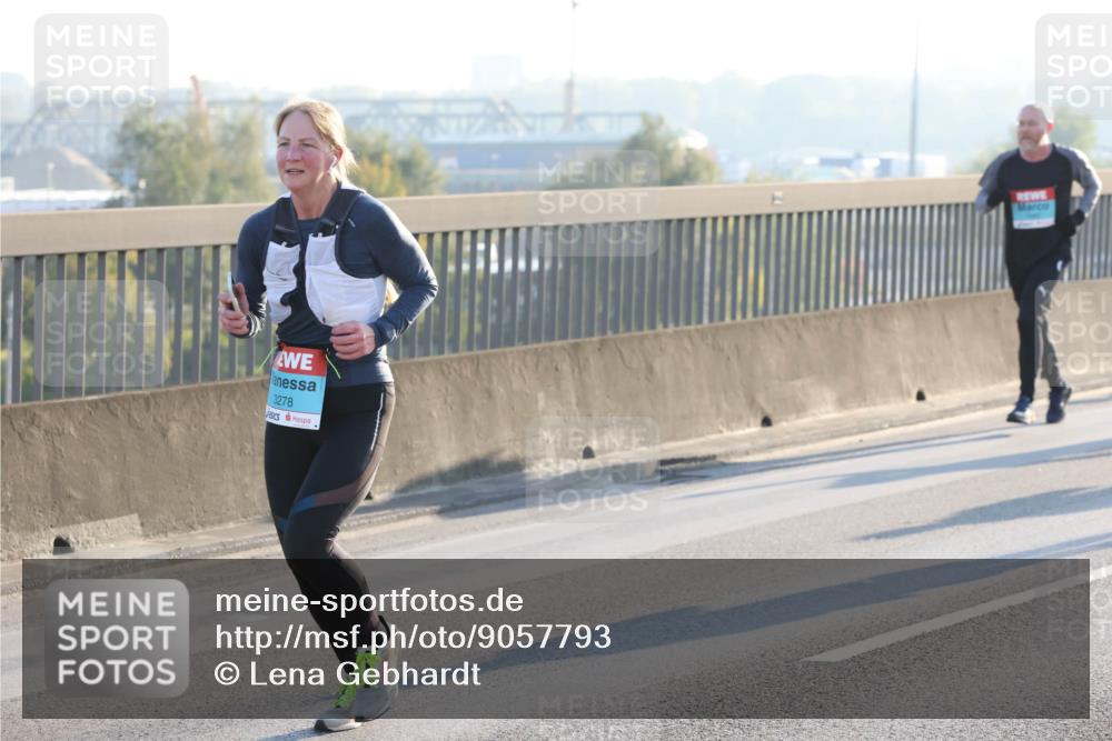 03.10.2025 - Köhlbrandbrückenlauf Lena Gebhardt http://msf.ph/oto/9057793 03.10.2025 09:18:08 Position 1 3278 meine-sportfotos.de