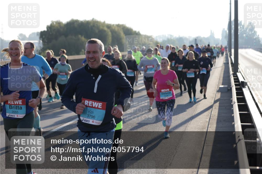 03.10.2025 - Köhlbrandbrückenlauf Jannik Wohlers http://msf.ph/oto/9057794 03.10.2025 09:21:25 Position 3 2055, 3796 meine-sportfotos.de
