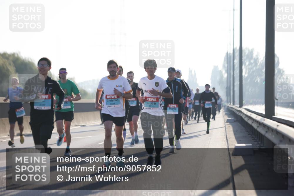 03.10.2025 - Köhlbrandbrückenlauf Jannik Wohlers http://msf.ph/oto/9057852 03.10.2025 09:13:49 Position 3 3789, 3338, 1112, 1175 meine-sportfotos.de