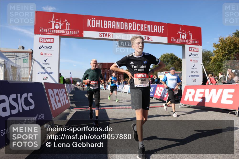 03.10.2025 - Köhlbrandbrückenlauf Lena Gebhardt http://msf.ph/oto/9057880 03.10.2025 13:09:27 Ziel 4129, 4134, 4212, 4298, 4681, 5061, 5352, 6062, 6349, 6481, 6661, 6667, 6743 meine-sportfotos.de