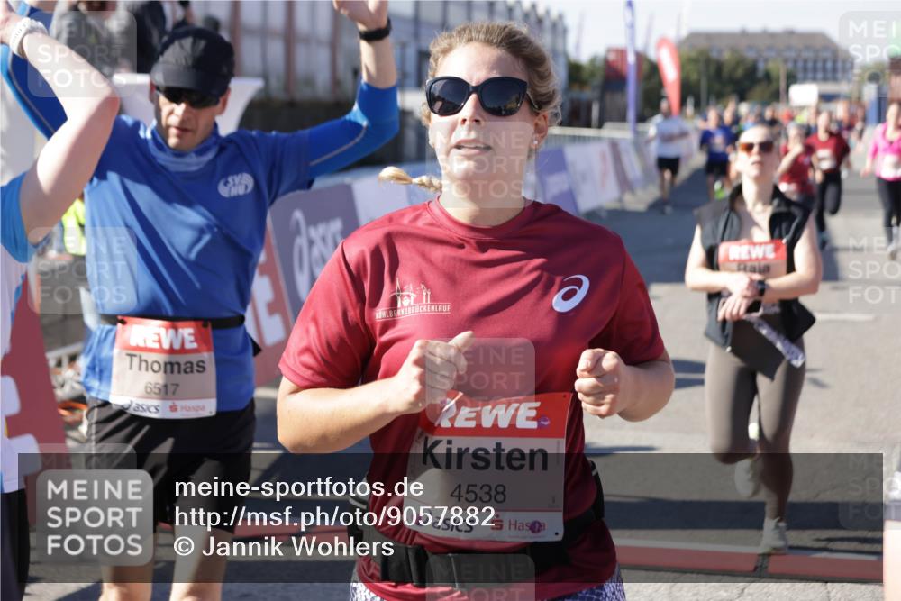 03.10.2025 - Köhlbrandbrückenlauf Jannik Wohlers http://msf.ph/oto/9057882 03.10.2025 13:11:39 Ziel 4158, 4178, 4353, 4354, 4427, 4501, 4538, 4568, 4617, 4736, 4777, 4782, 4799, 4845, 5145, 5794, 5866, 5869, 5937, 6217, 6218, 6517, 6563, 6689, 6690, 6691 meine-sportfotos.de