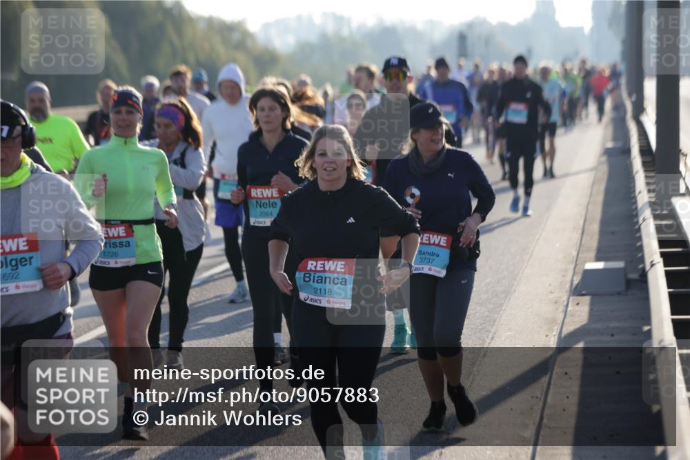 03.10.2025 - Köhlbrandbrückenlauf Jannik Wohlers http://msf.ph/oto/9057883 03.10.2025 09:21:27 Position 3 1692, 1726, 2064, 2118, 3737 meine-sportfotos.de
