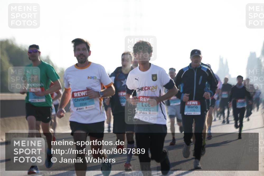 03.10.2025 - Köhlbrandbrückenlauf Jannik Wohlers http://msf.ph/oto/9057889 03.10.2025 09:13:50 Position 3 3338, 2934, 24, 1112, 1175 meine-sportfotos.de