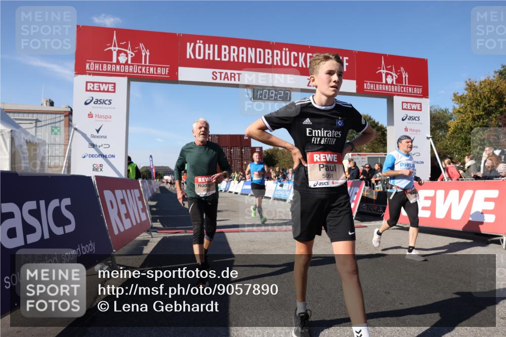 03.10.2025 - Köhlbrandbrückenlauf Lena Gebhardt http://msf.ph/oto/9057890 03.10.2025 13:09:27 Ziel 4129, 4134, 4212, 4298, 4681, 5061, 5352, 6062, 6349, 6481, 6661, 6667, 6743 meine-sportfotos.de