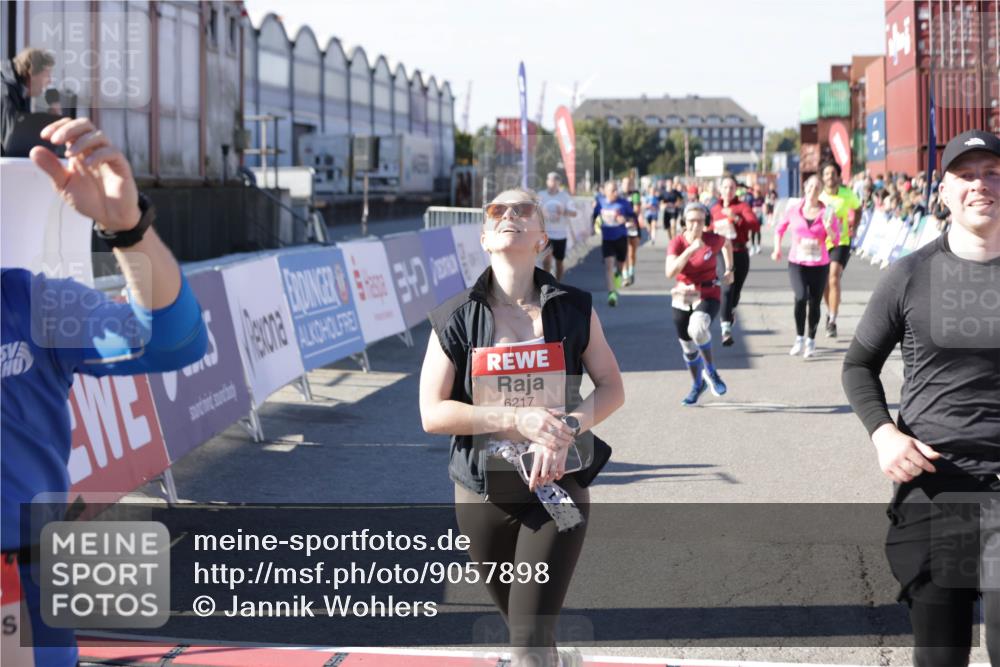 03.10.2025 - Köhlbrandbrückenlauf Jannik Wohlers http://msf.ph/oto/9057898 03.10.2025 13:11:40 Ziel 4158, 4178, 4353, 4354, 4427, 4501, 4538, 4568, 4617, 4736, 4777, 4782, 4799, 4845, 5794, 5866, 5869, 5937, 6217, 6218, 6517, 6563, 6622, 6689, 6690, 6691 meine-sportfotos.de