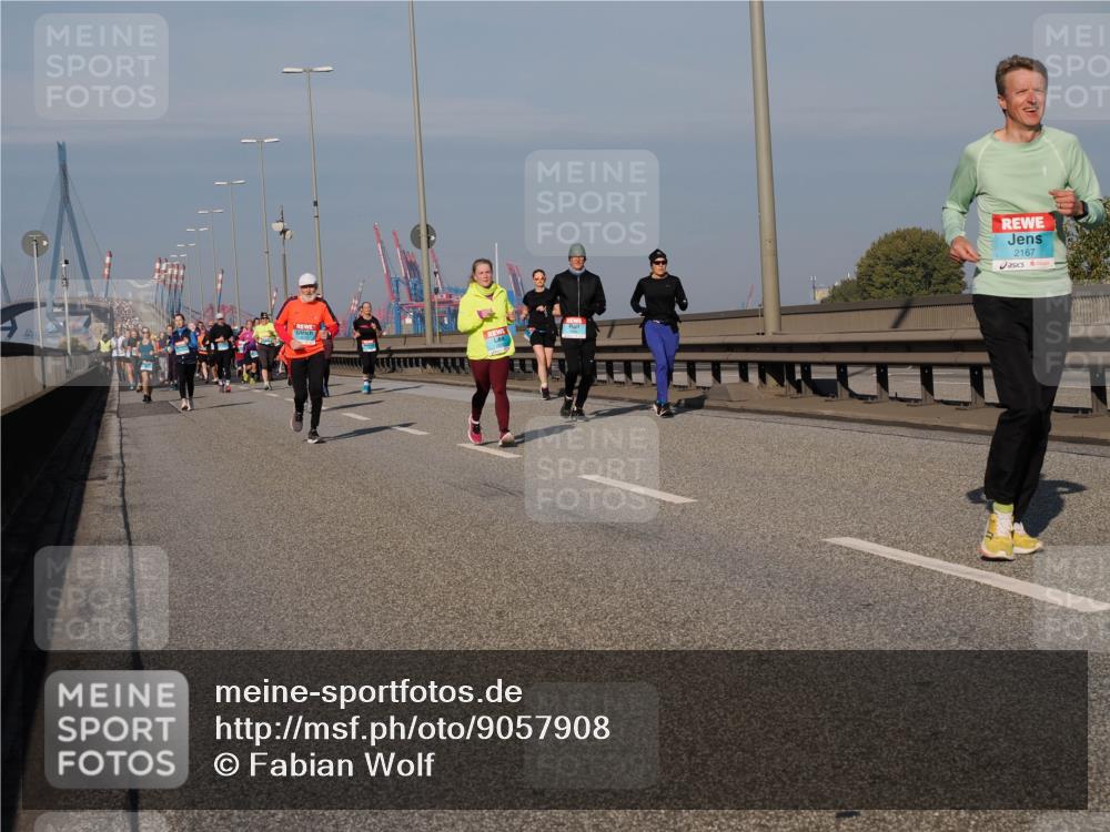 03.10.2025 - Köhlbrandbrückenlauf Fabian Wolf http://msf.ph/oto/9057908 03.10.2025 10:04:09 Position 3 4, 2167 meine-sportfotos.de