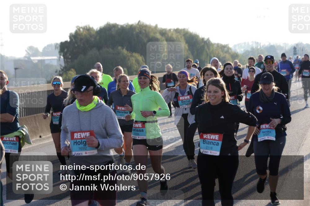 03.10.2025 - Köhlbrandbrückenlauf Jannik Wohlers http://msf.ph/oto/9057926 03.10.2025 09:21:28 Position 3 1727, 1692, 1577, 1726, 2118, 3737 meine-sportfotos.de