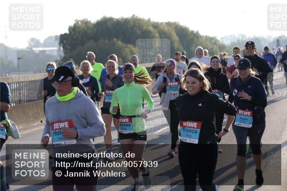 03.10.2025 - Köhlbrandbrückenlauf Jannik Wohlers http://msf.ph/oto/9057939 03.10.2025 09:21:28 Position 3 1577, 7914, 1692, 1726, 2118, 3737 meine-sportfotos.de
