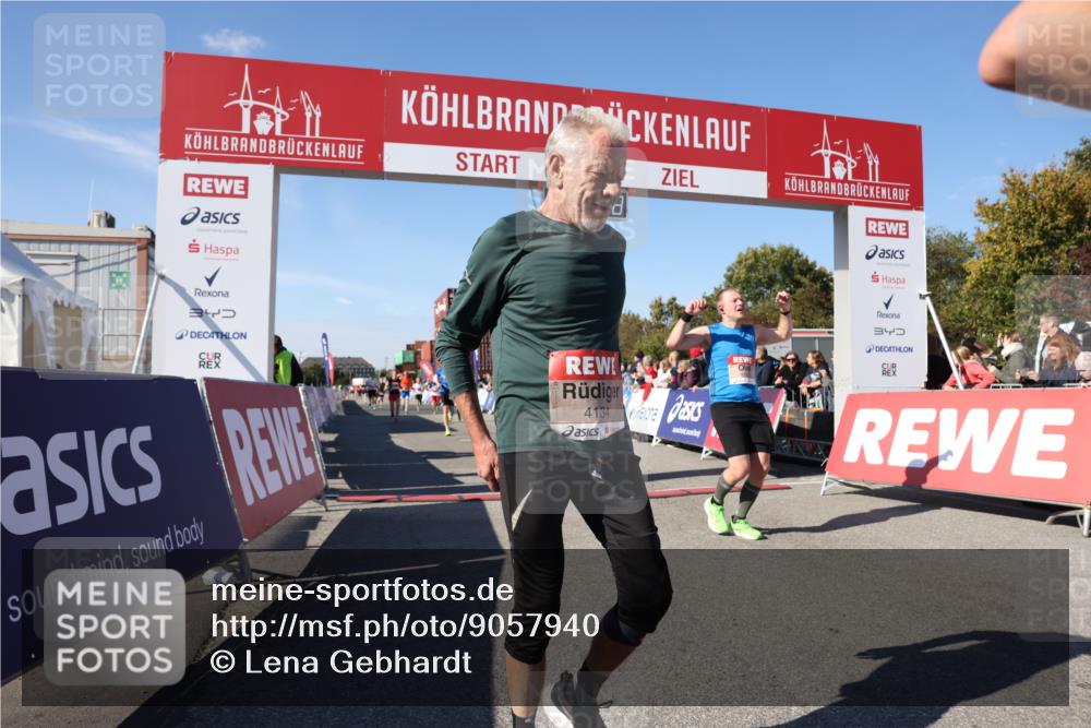 03.10.2025 - Köhlbrandbrückenlauf Lena Gebhardt http://msf.ph/oto/9057940 03.10.2025 13:09:28 Ziel 4129, 4134, 4212, 4298, 4681, 5061, 5352, 5813, 6062, 6349, 6481, 6661, 6667, 6743 meine-sportfotos.de