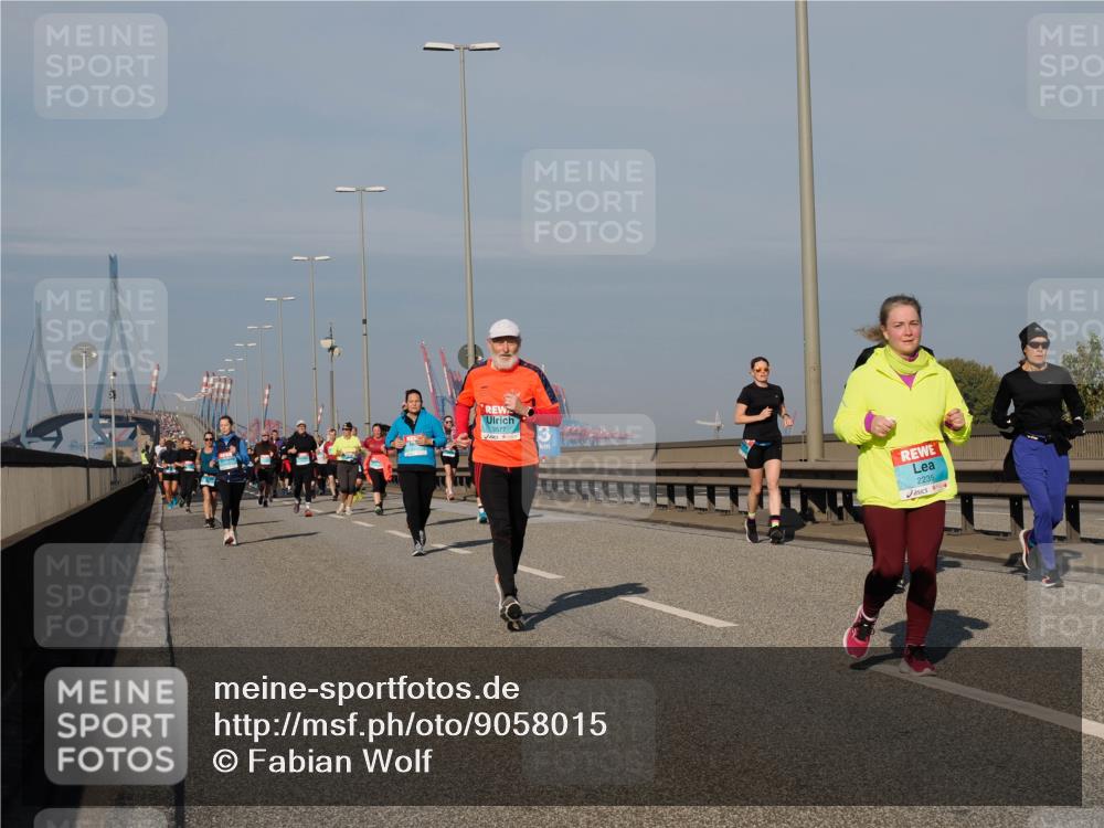 03.10.2025 - Köhlbrandbrückenlauf Fabian Wolf http://msf.ph/oto/9058015 03.10.2025 10:04:13 Position 3 3577, 3, 2235 meine-sportfotos.de