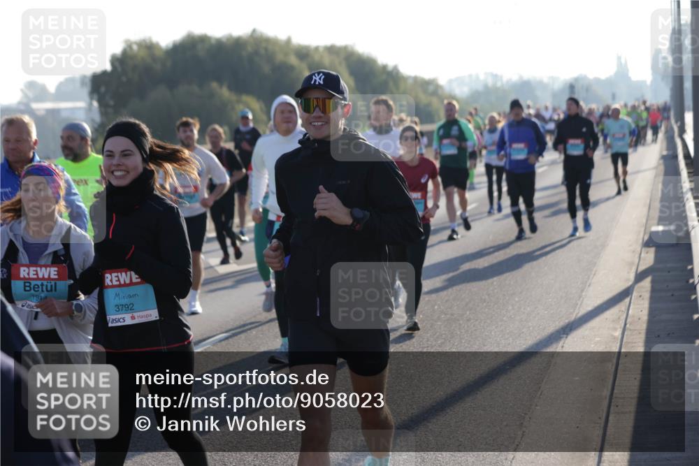 03.10.2025 - Köhlbrandbrückenlauf Jannik Wohlers http://msf.ph/oto/9058023 03.10.2025 09:21:30 Position 3 7914, 3792 meine-sportfotos.de