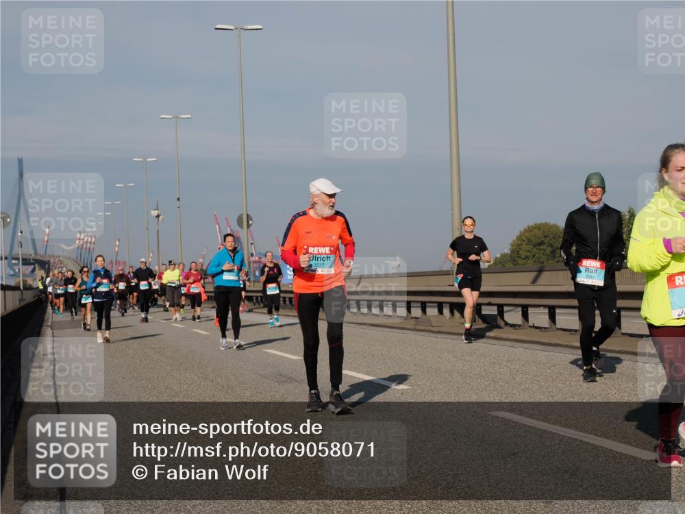 03.10.2025 - Köhlbrandbrückenlauf Fabian Wolf http://msf.ph/oto/9058071 03.10.2025 10:04:14 Position 3 3577, 2683 meine-sportfotos.de