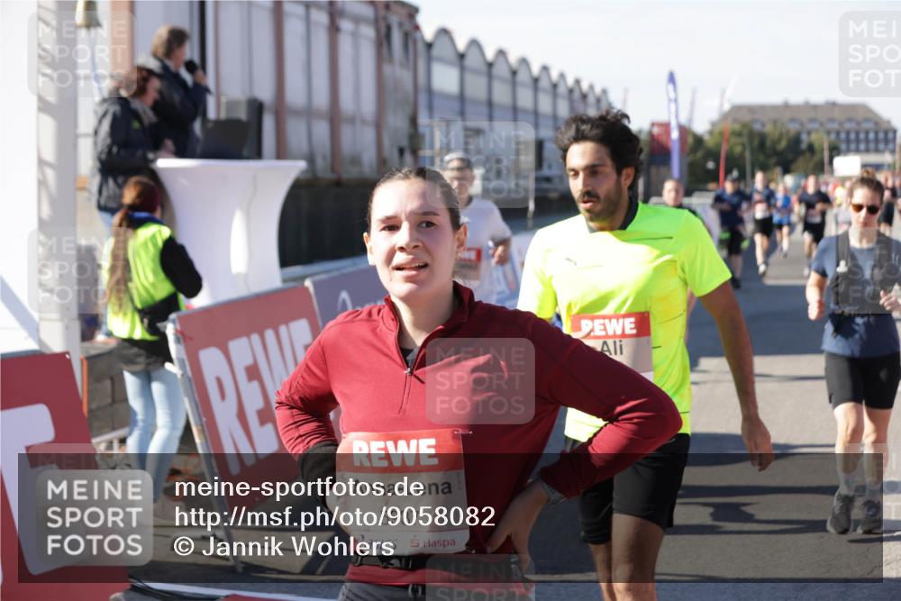 03.10.2025 - Köhlbrandbrückenlauf Jannik Wohlers http://msf.ph/oto/9058082 03.10.2025 13:11:45 Ziel 4158, 4178, 4353, 4354, 4469, 4538, 4568, 4617, 4736, 4777, 4782, 4799, 4845, 5097, 5866, 5869, 5937, 6033, 6048, 6049, 6217, 6218, 6517, 6622, 6689 meine-sportfotos.de