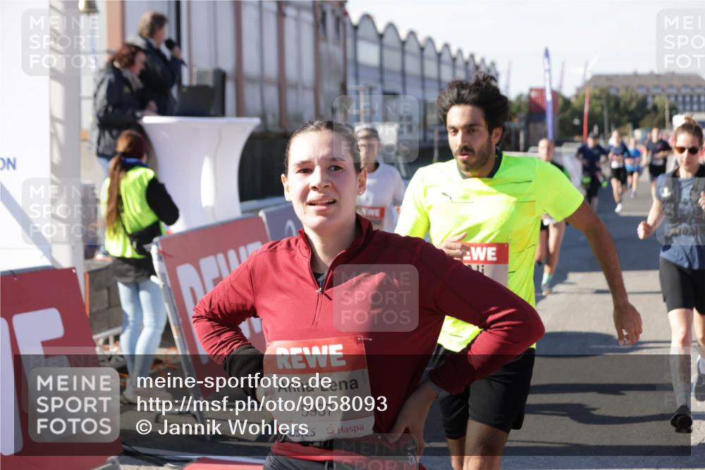 03.10.2025 - Köhlbrandbrückenlauf Jannik Wohlers http://msf.ph/oto/9058093 03.10.2025 13:11:45 Ziel 4158, 4178, 4353, 4354, 4469, 4538, 4568, 4617, 4736, 4777, 4782, 4799, 4845, 5097, 5866, 5869, 5937, 6033, 6048, 6049, 6217, 6218, 6517, 6622, 6689 meine-sportfotos.de